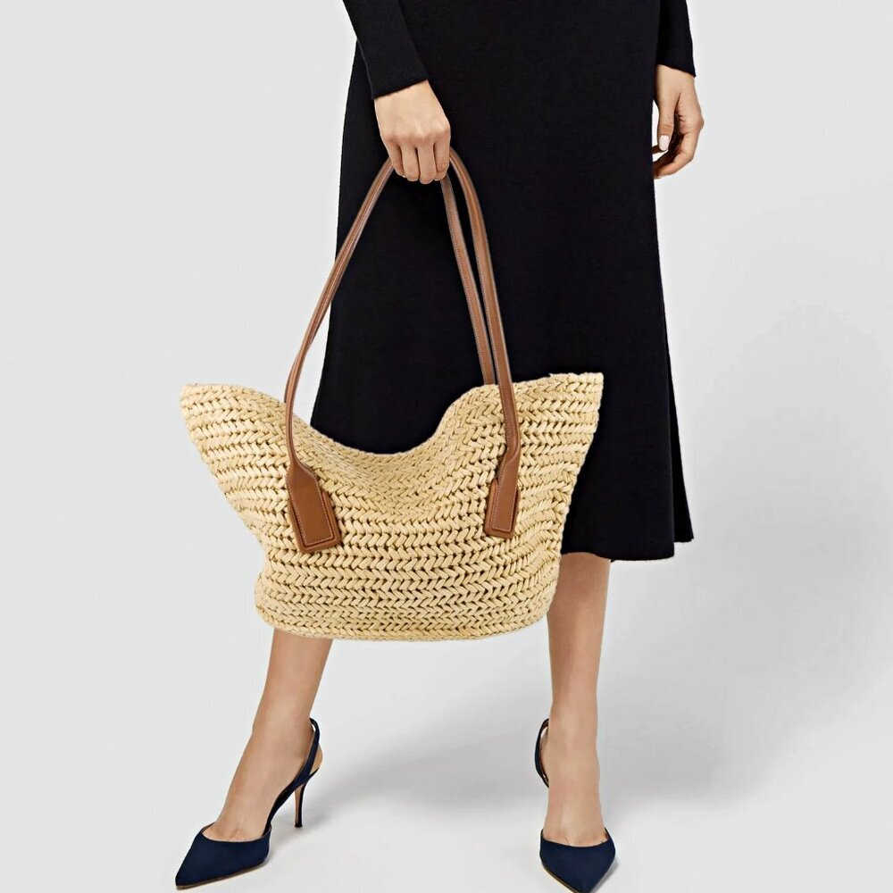 Bottega Veneta Arco Women's Raffia Tote Bag Leather Pouch in Brown (MSRP $3,000) - Picture 4 of 16
